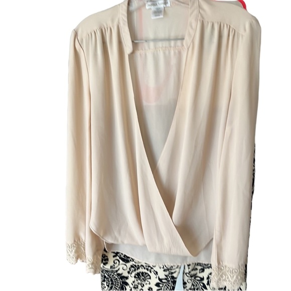 Jealous Tomato size medium ivory semi sheer faux wrap long sleeve lace detail - Picture 1 of 12